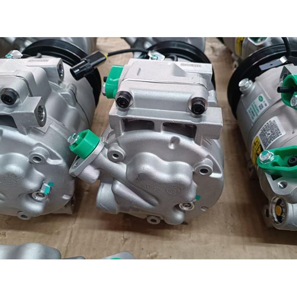 Auto AC Conditioning Compressor For Hyundai kia 977013K700 VS18 Sorento 977013K425