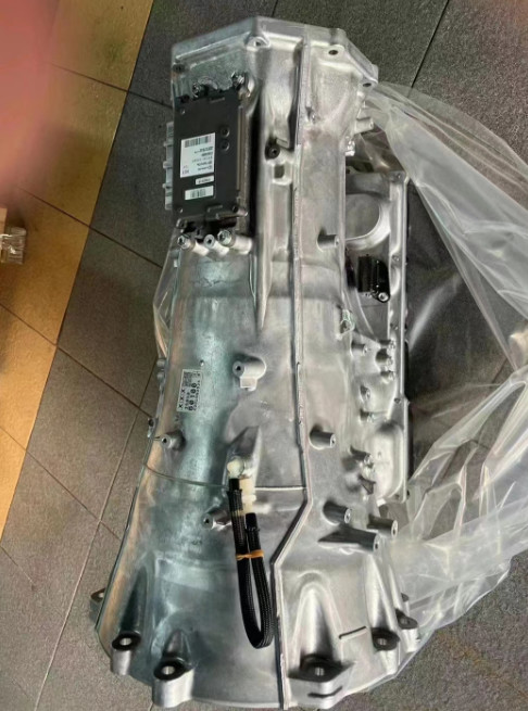 Toyota Lexus VJA300 10-speed all-wheel-drive AJA0F automatic transmission assembly