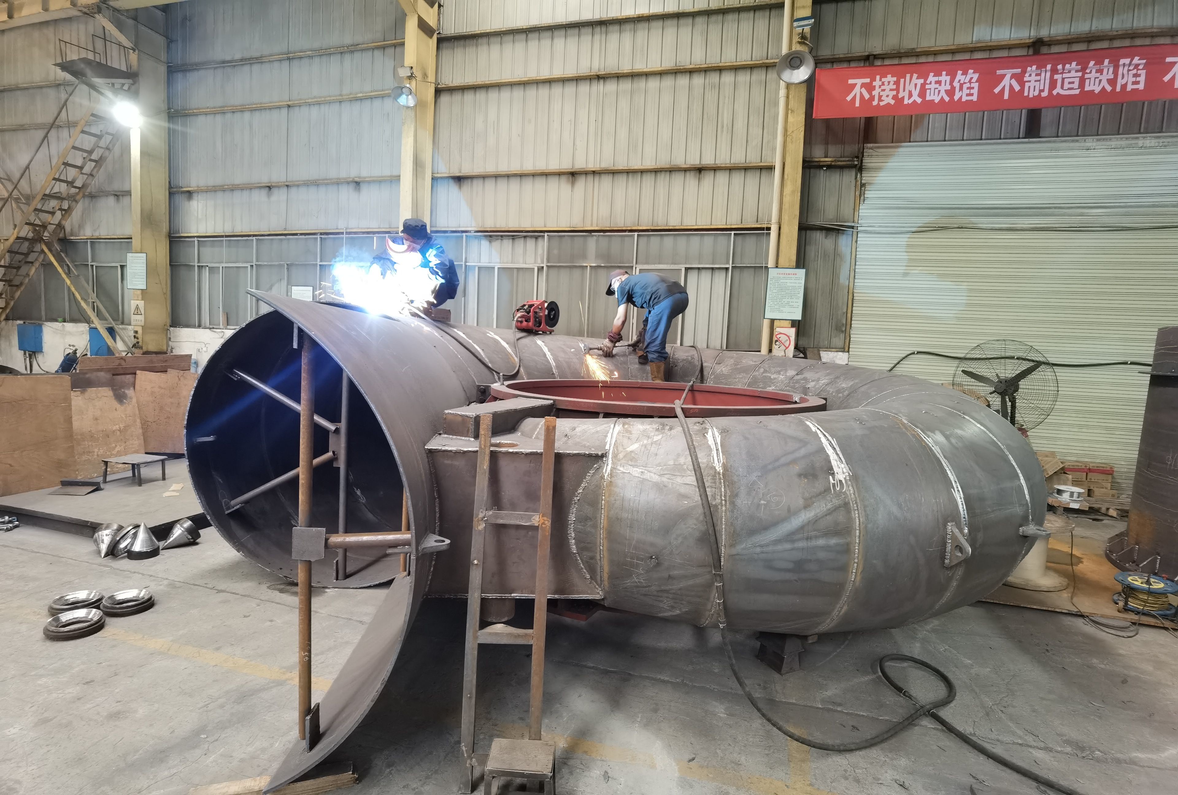 Vertical/Horizontal Water Turbine Generator 450-1000rpm Speed Range 200kw-20mw Power Output