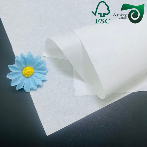 FSC 15gsm 17gsm White Translucent Tissue Paper Roll For Fruit Wrapping