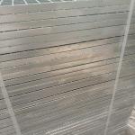 Galvanized Serrated Steel Bar Grating With 30mm Bearing Bar