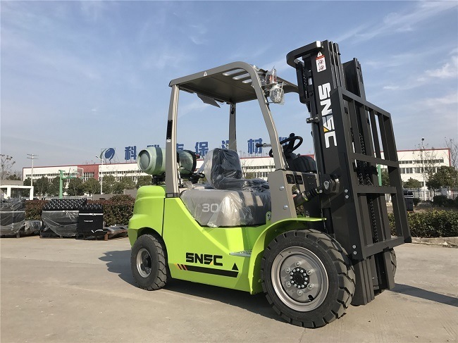 Economical 3tons Petrol Engine Forklift