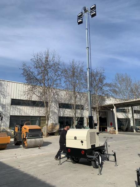 9 M Trailer Vehicle Mounted Light Tower Upright Lift 1000W*4 Gold Halide Lights