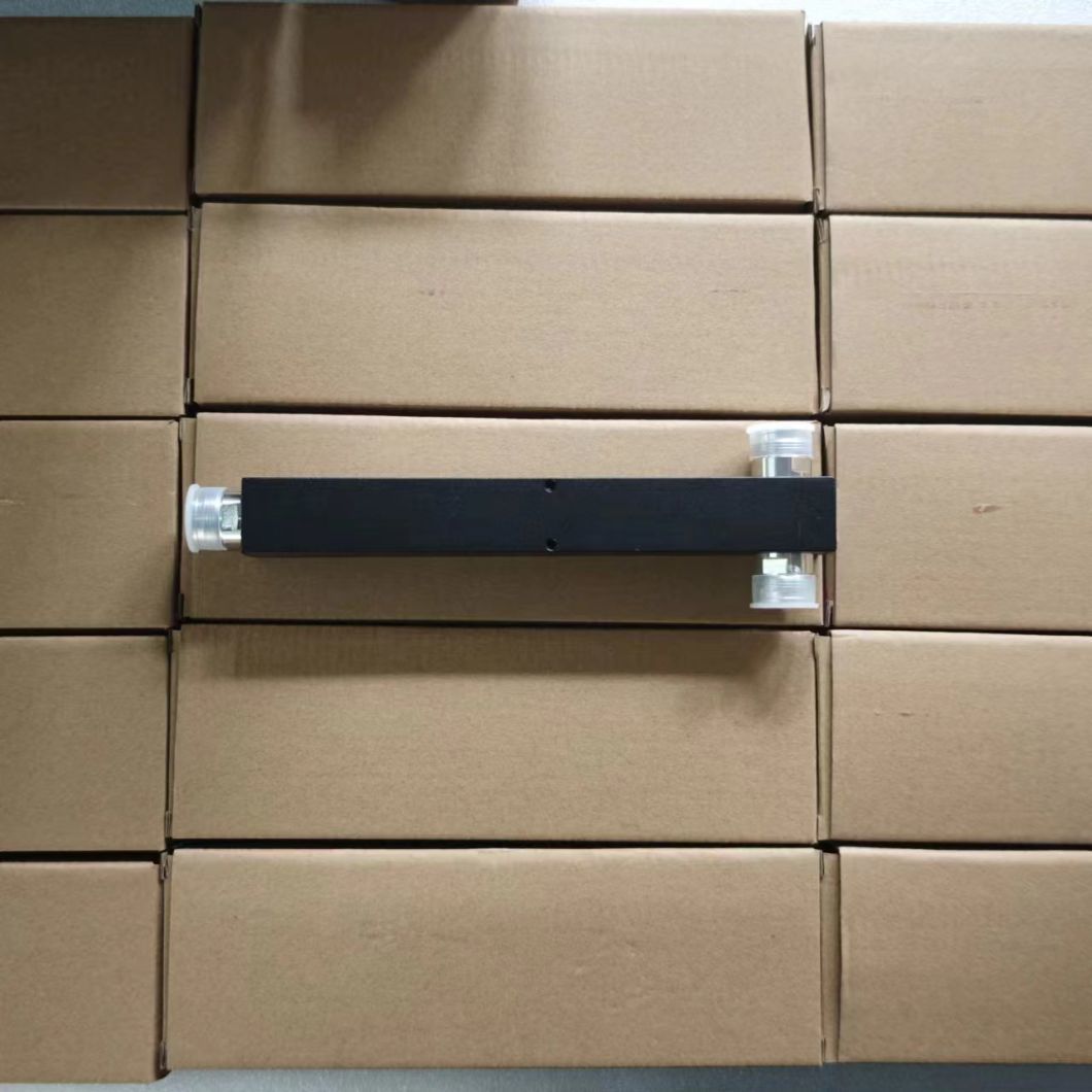 Low Insertion Loss 698-6000MHz 2 Way GPS Power Divider Passive Microstrip RF Power Splitter