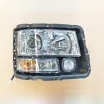 Wheel Driving System Parts for Shacman F3000 M3000 Truck Right Headlamp