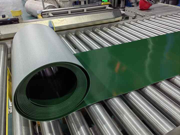 PVC Heat-resistant Light Conveyor Belts Non Pollution 5 Layers 20000mm Length
