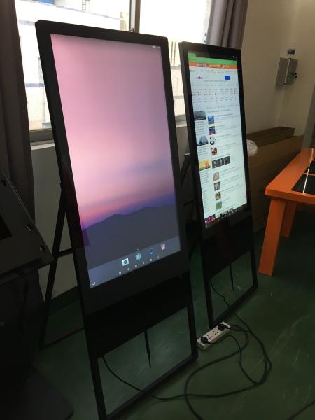 Portable Digital Signage Kiosk , Foldable Digital Lcd Poster Display 43 Inch 50