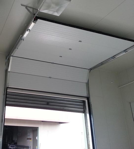 Galvanized Steel Panel 40mm / 50mm Industrial Sectional Overhead Door Anti