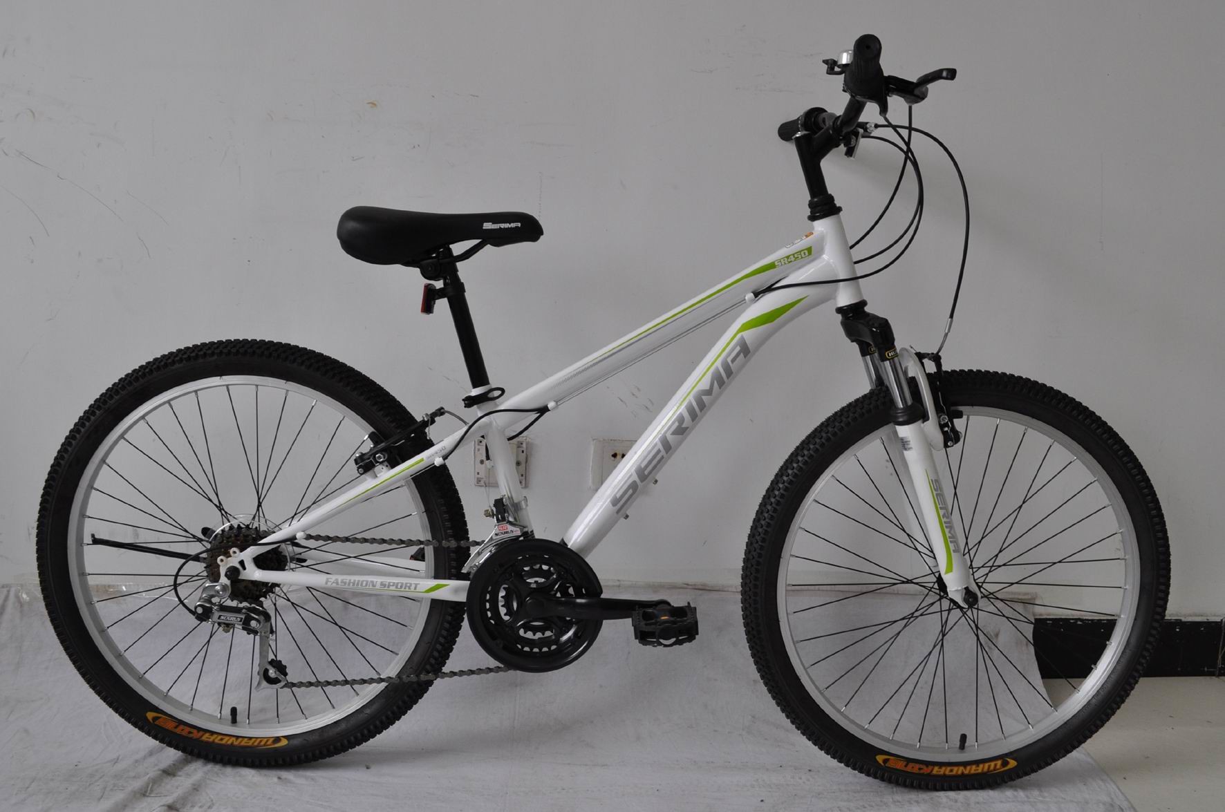Chinese factory wholesale cheap price 26 size hi-ten steel 18/21 speed MTB bike/bicycle/bicicle for boy