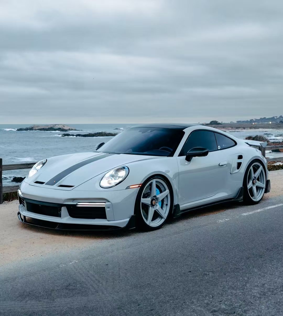 992 Porsche Body Kit 2019 - 2020 1016 Style Carbon Fiber Body Kit Diffuser Spoiler