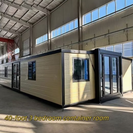 Wholesale Prefabricated Modular Modern Portable 40 Foot Expandable Container House with 3 Bedroom