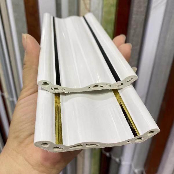 2400*35*8mm 2400*50*7mm Indoor SPC Skirting Installation