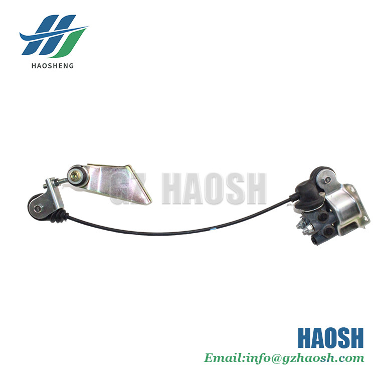 Load Sensing Proportioning Valve Asm For Isuzu 700P 4HK1 8-94427224-2 8944272240 8-94427224-0 8944272242