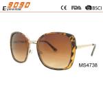 Retro fashionable sunglasses ,made of metal frame ,suitable for men and women