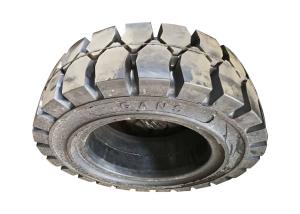 Wholesale 355 65-15 Industrial Forklift Tires 810x810x302mm Size ISO Certification from china suppliers