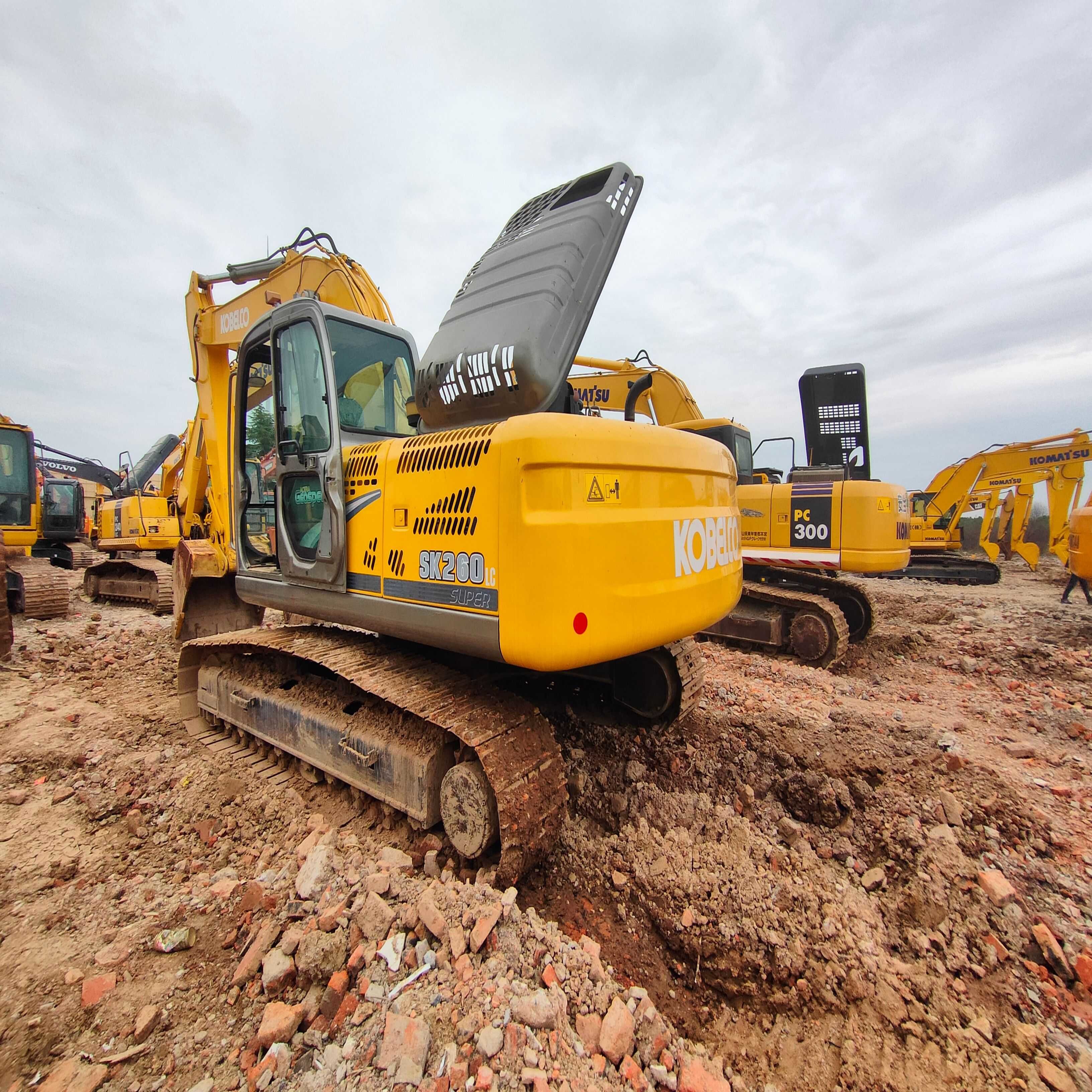 Used Kobelco SK260 Crawler Excavator 26-ton Medium Construction Equipment