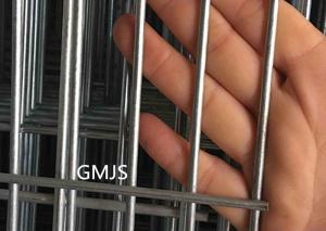 China 2.0-4.0mm Galvanized Welded Wire Fence Panels For Small Pets Cage on sale