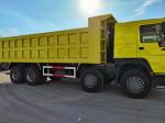 12 Wheels Sinotruk HOWO 8*4 Front Lifting Style Dump Truck Manual Transmission