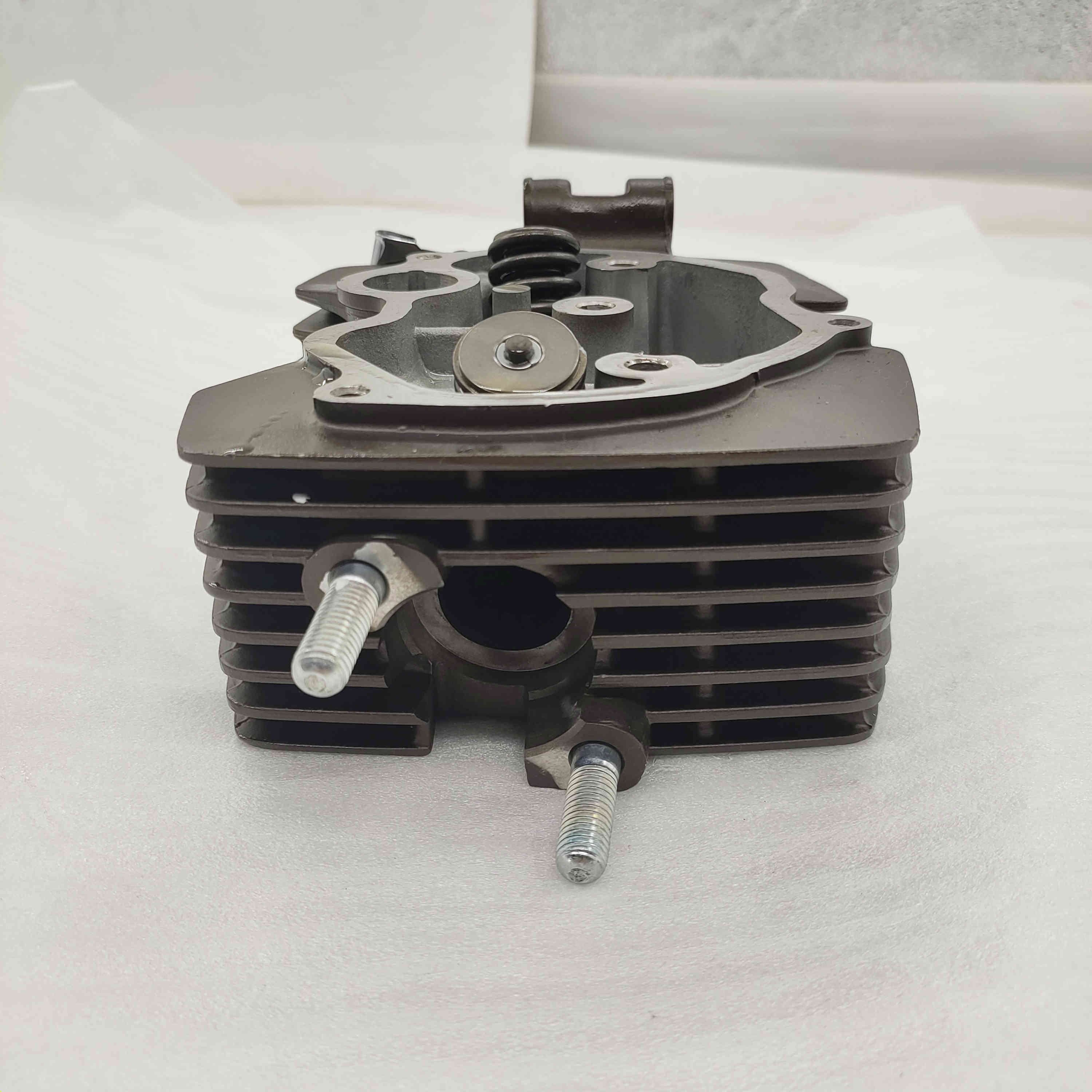 DAYANG Tricycle LIFAN150 Air-Cooled Engine Cylinder Head for Adult Custom Origin Type