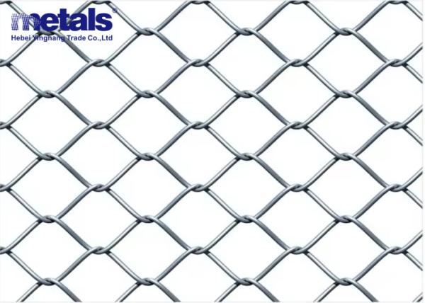 Hot Dipped Galvanized HDG Chain Link Dimond Fence Wire for Sports Playgroud