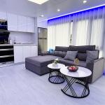 16 Person Capacity House Boat with Aluminum Material and 4.0m Width