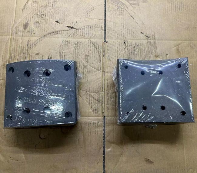 Truck Brake Lining WG4075450160 HOWO Truck Parts Truck Brake Liner
