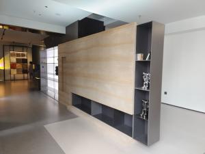 Wholesale L Shaped Multifunctional Aluminum Display Shelf For TV Storage Cabinet from china suppliers