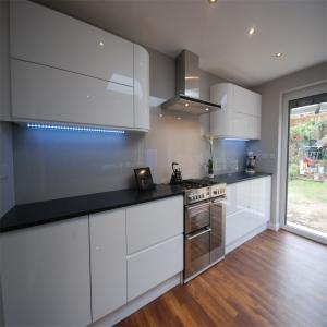 Wholesale Modular Kitchen Showcase Cabinets and Bathroom Accessories with Quartz Stone Countertop from china suppliers