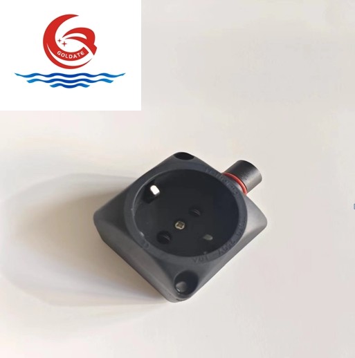 Compact Nylon Engine Heater Plugs 220V16A Square Shape For Portable Socket