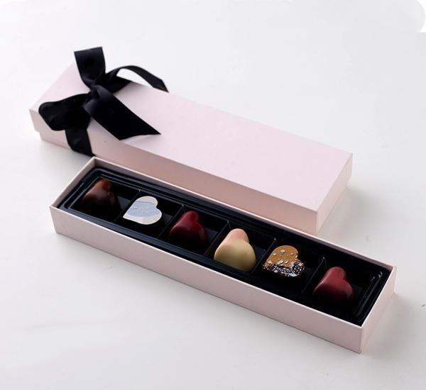 Custom Sweet Wedding Cardboard Packaging Candy Box with Handmade Design and Gold