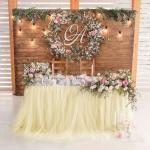 Romantic Ivory Disposable Plastic Table Skirts Extra Fluffy For Wedding Ceremony