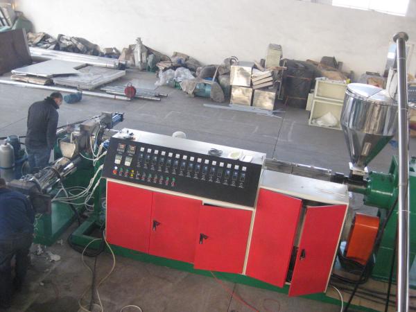 PP/PE Plastic Recycling Equipment , Plastic Pellet Making Machine Wet / Dry