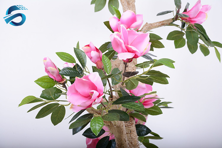 Moisture Proof Artificial Magnolia Tree Wooden Trunk Plastic Material
