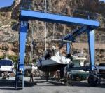 Diesel Engine Powered Yacht Lifting Crane For 2 Or 4 Wheel Steer