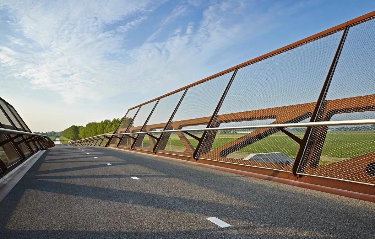 2.5MM Thick 100*100mm Stainless Steel 304/316 Flexible Ferrule Wire Rope Mesh Protection Net