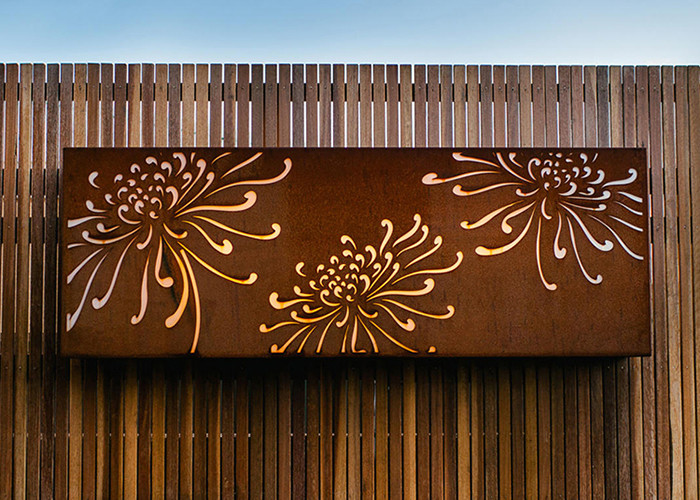 Laser Cut External Decorative Outdoor Corten Screen Panel With Chrysanthemum Pattern