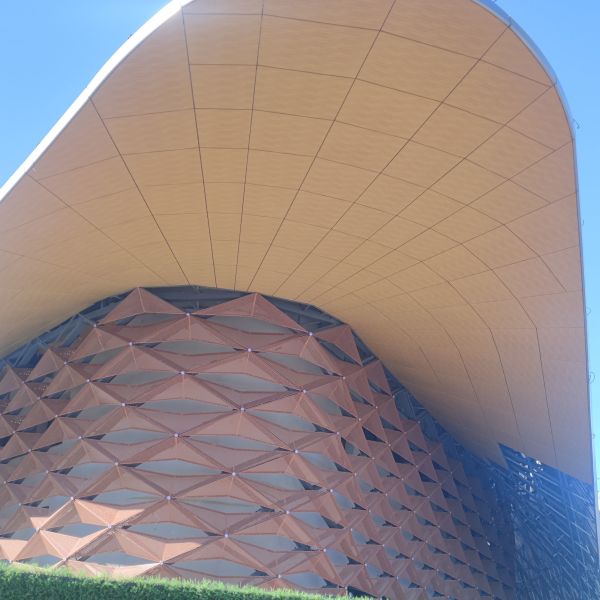 Advanced Glass Technologies and Insulation Systems in Aluminium Curtain Wall for Energy Efficiency