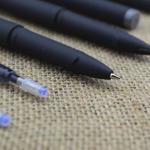 Gel pen,Promotional gel-ink pen with cap,black rubber gel-ink pen,