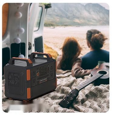 999Wh Outdoor Portable Power Station With 1000W AC Output LCD Display