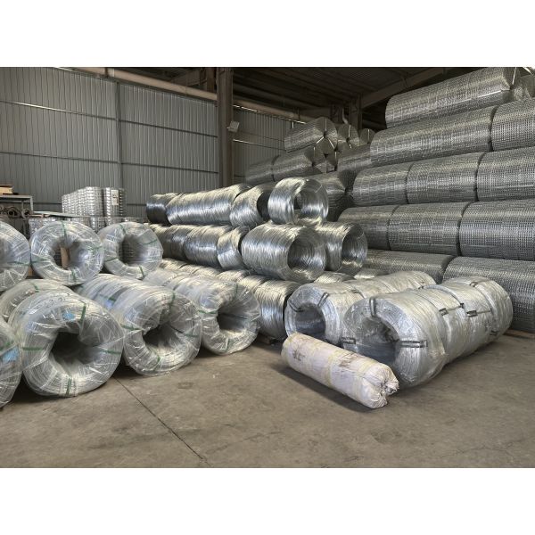Width 190.5MM Welded Galvanized Wire Pipeline Reinforced Mesh For Oil And Gas