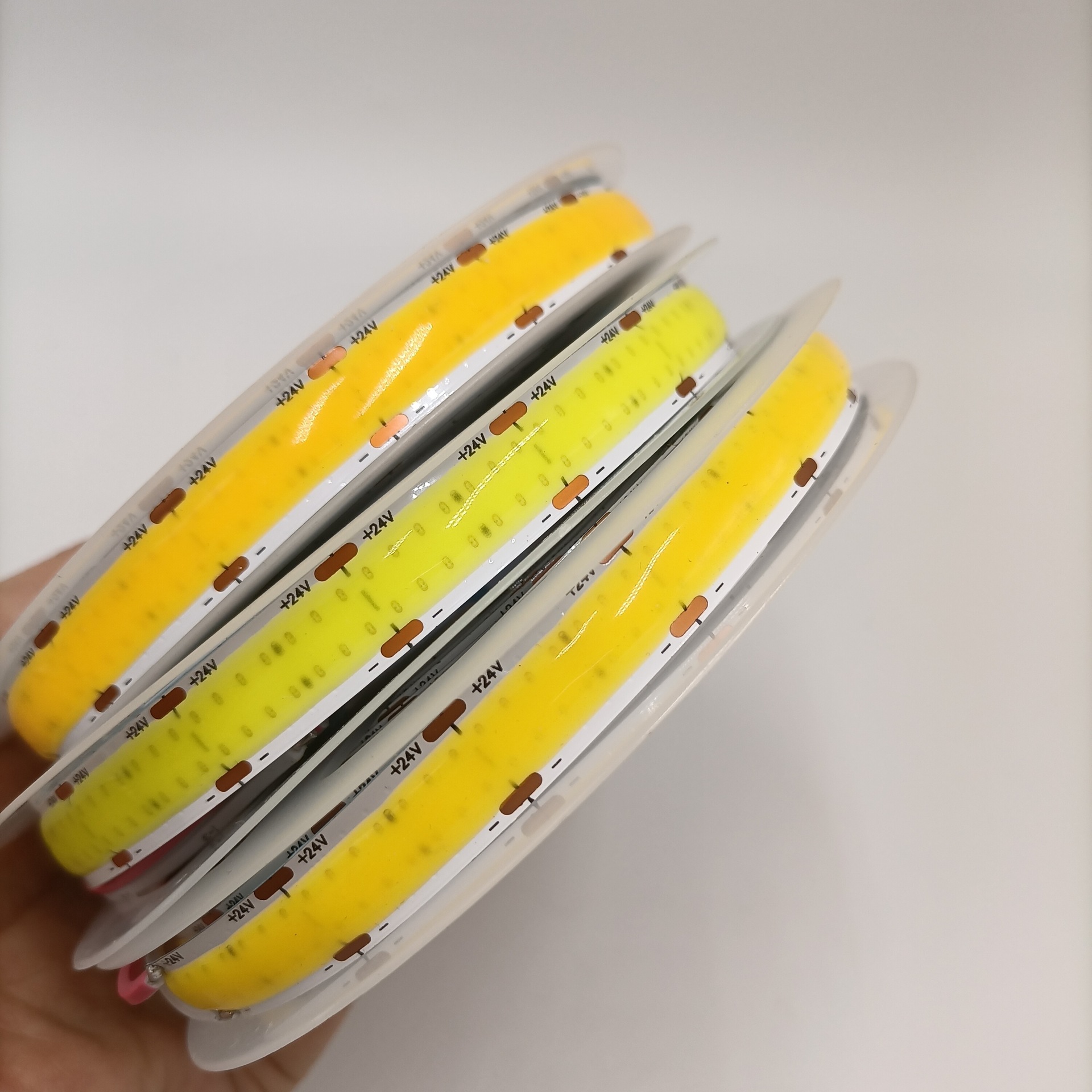616LEDS 12mm Addressable Led Neon Strip 1700lm Led Strip Sticky Back