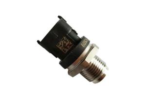 Wholesale 0281006364 Fuel Common Rail Pressure Sensor 5260246 5297641 2831362 from china suppliers