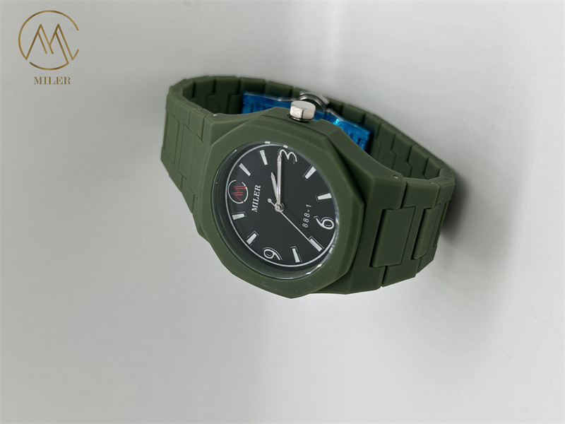 3ATM Waterproof Stainless Steel Strap Watch with Digital Display Perfect for Swimming and Diving Enthusiasts