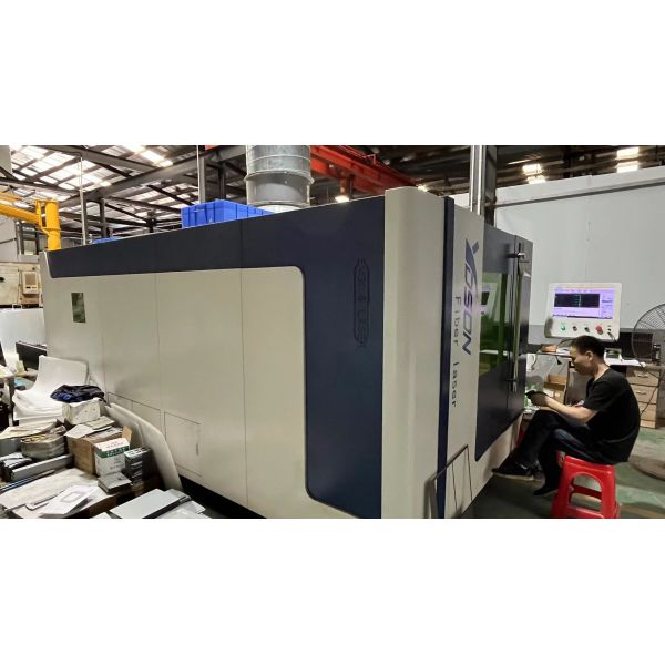 Custom Sheet Metal Fabrication Carbon Steel Chassis Cabinet Shell Processing Machining