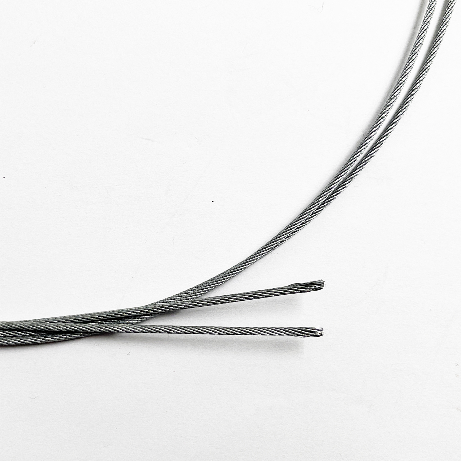 Non-Alloy 8x7 1x19 1.5mm Stainless Steel Control Cable Galvanized Wire Rope for Textile Machinery