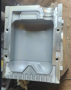 Multi Cavity Blow Molding Mold , Mineral Water Bottle Blowing Mould With Stacking Bucket