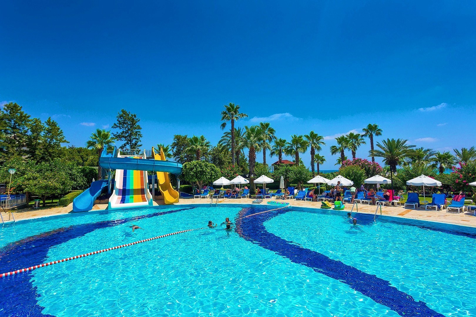 Outdoor City Water Park Play Equipment Swimming Pool Fiberglass Slide For Children