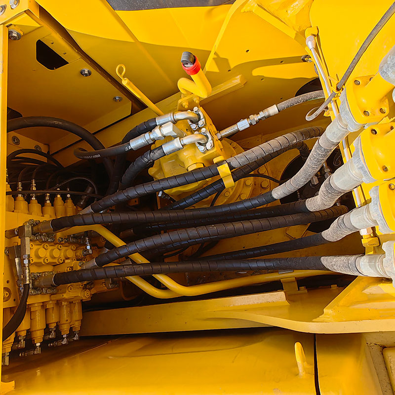 Used Komatsu PC210LC-8 Excavator 1m³ Bucket Capacity 110kw Rated Power Original Version