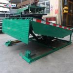 Cargo Warehouse Dock Leveler Push Button Truck Level Dock Green