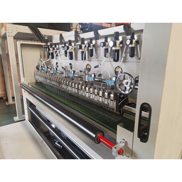 Multi Glue and Powder Coating Air Conditioning Filter Active Carbon Scattering Laminating Machine for Cars